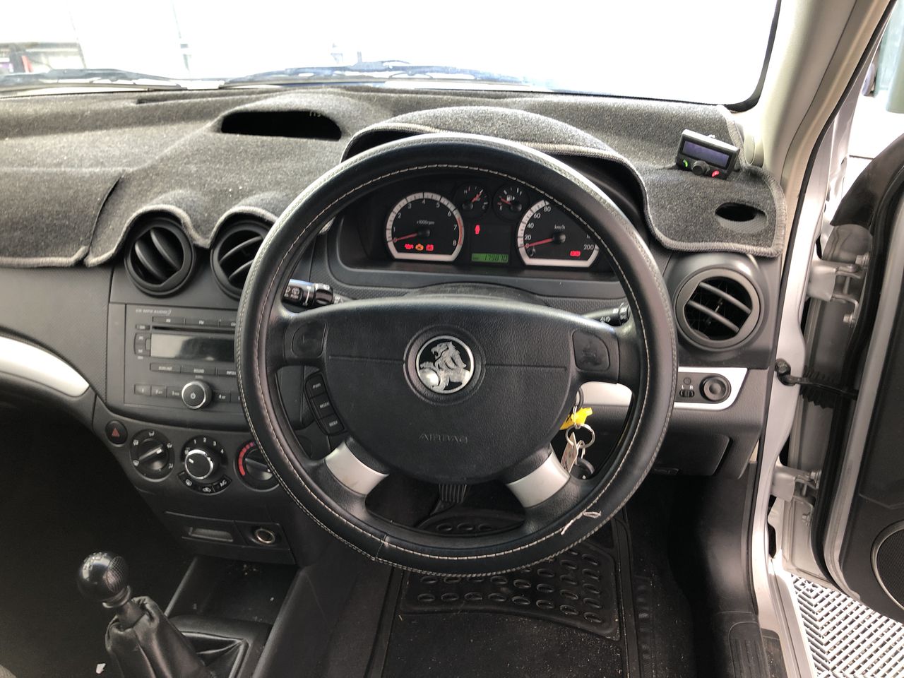 Waterproof  Watch Barrel Shaped Transparent Quartz Watch Popular