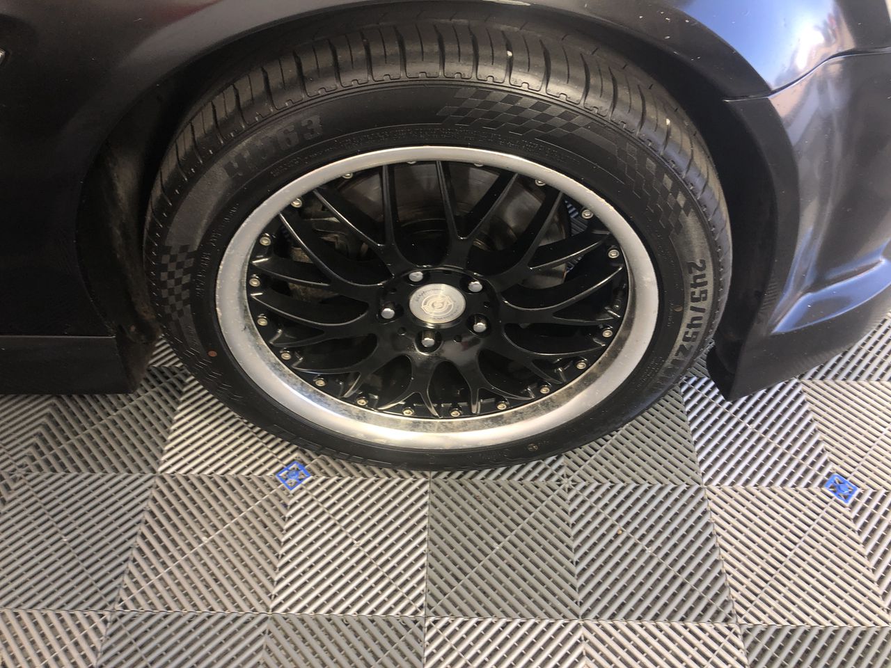 EASY FIT Ruffled Solid Bed Skirt, Twin/Full, Ivory.