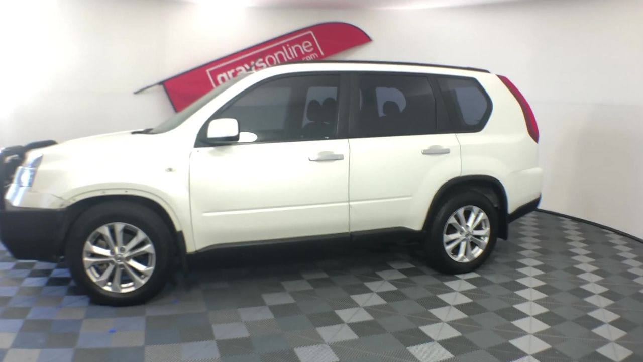 ORAL-B Pro 300 Mint Green Electric Toothbrush, Mint.