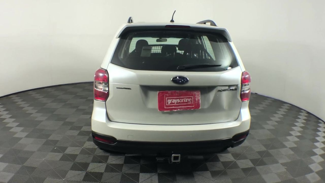 2 x GEM OF THE WEST Manildra Plain Flour, 10kg. N.B: Damaged packaging.