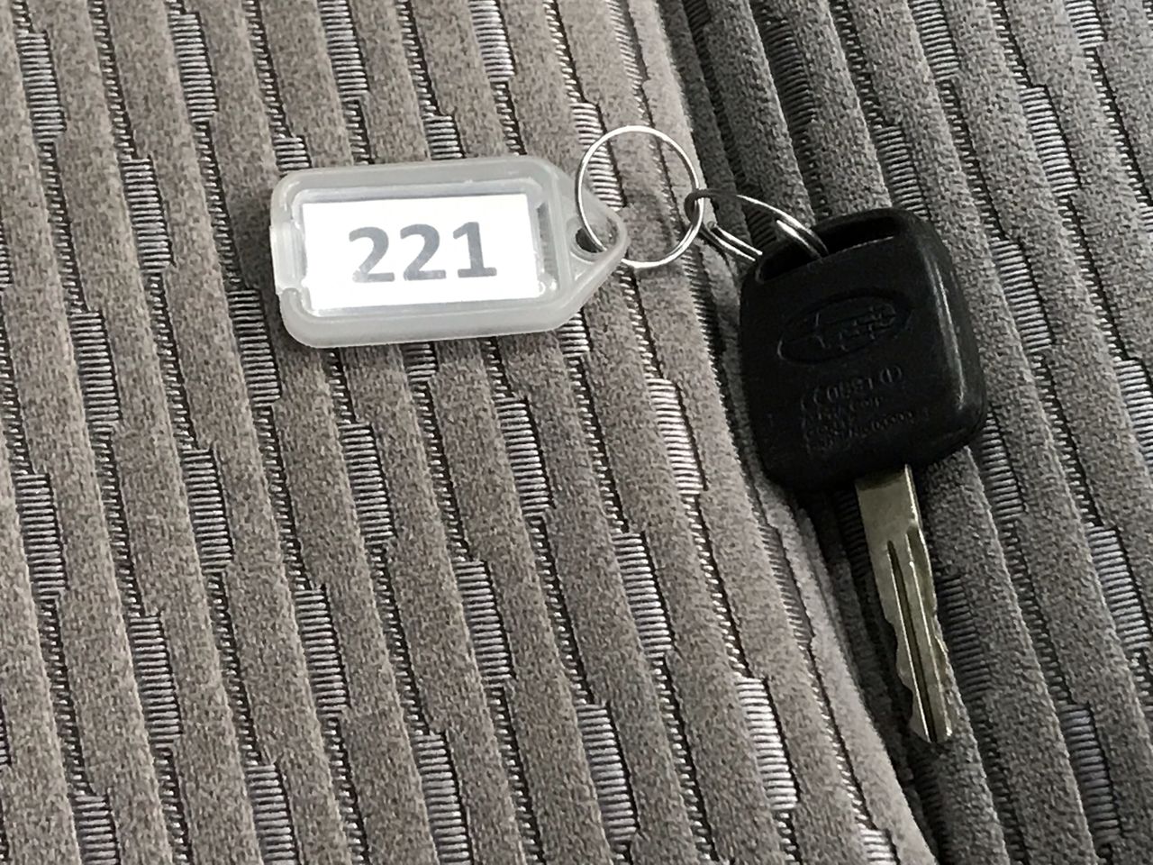 complete set of 8 Rare 2014 5 gram Certified Animal Series
T