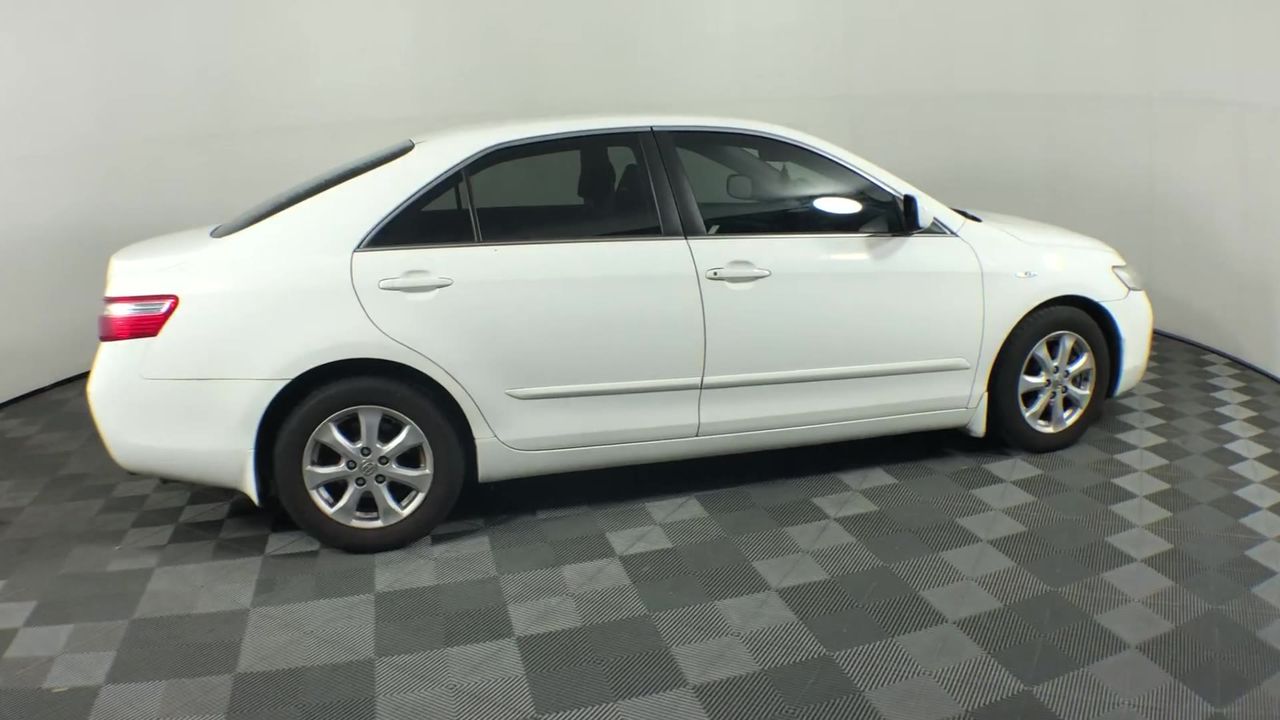 1951 Australia Pre decimal Silver Florin Scarce