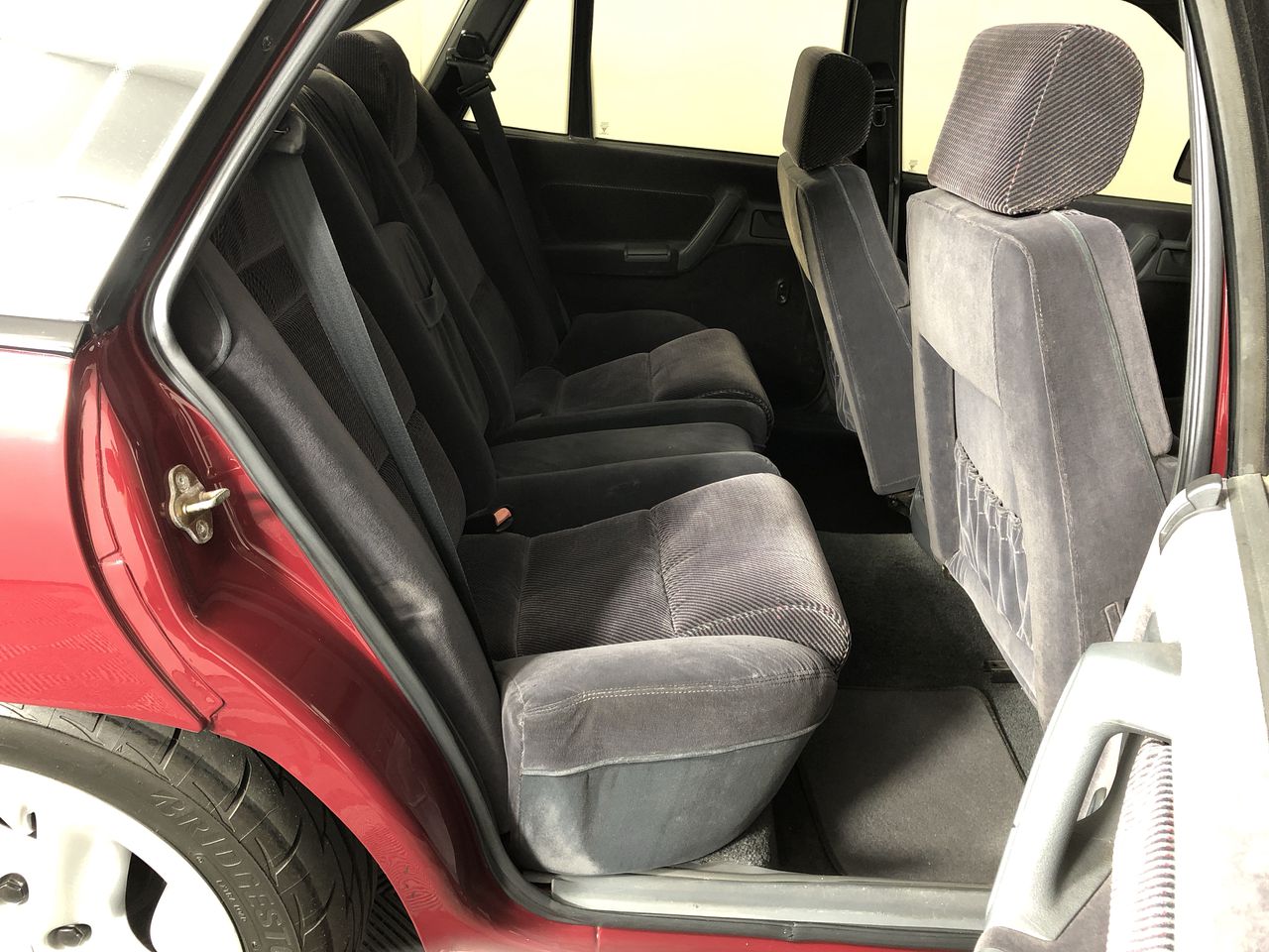 1.19 carat round deep blackish brown natural diamond S12