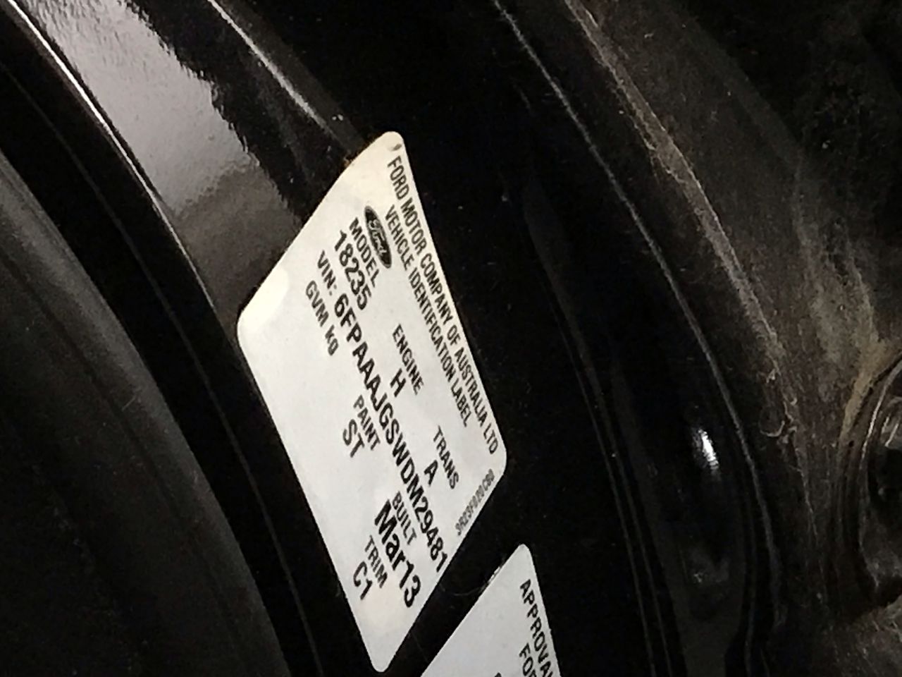 Aboriginal Flag, 1/10th Oz (Approx.) 999 Solid Silver Bullion Coin, C.O.A