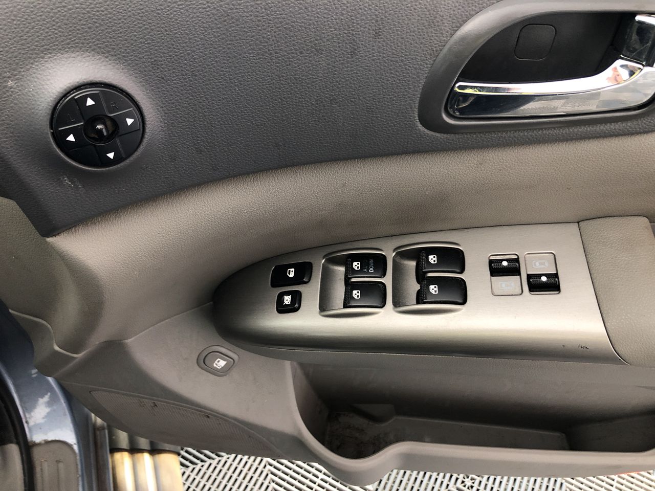 Woods Crampton White Label Barossa Cabernet Sauvignon 2022 (12x 750mL) SA