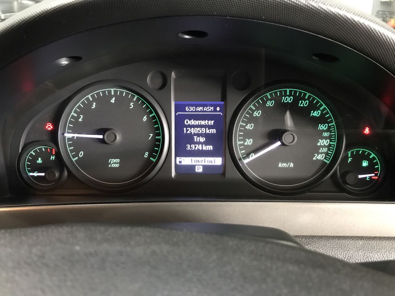 Sacred Hill Shiraz Cabernet (12x 750mL). NSW.