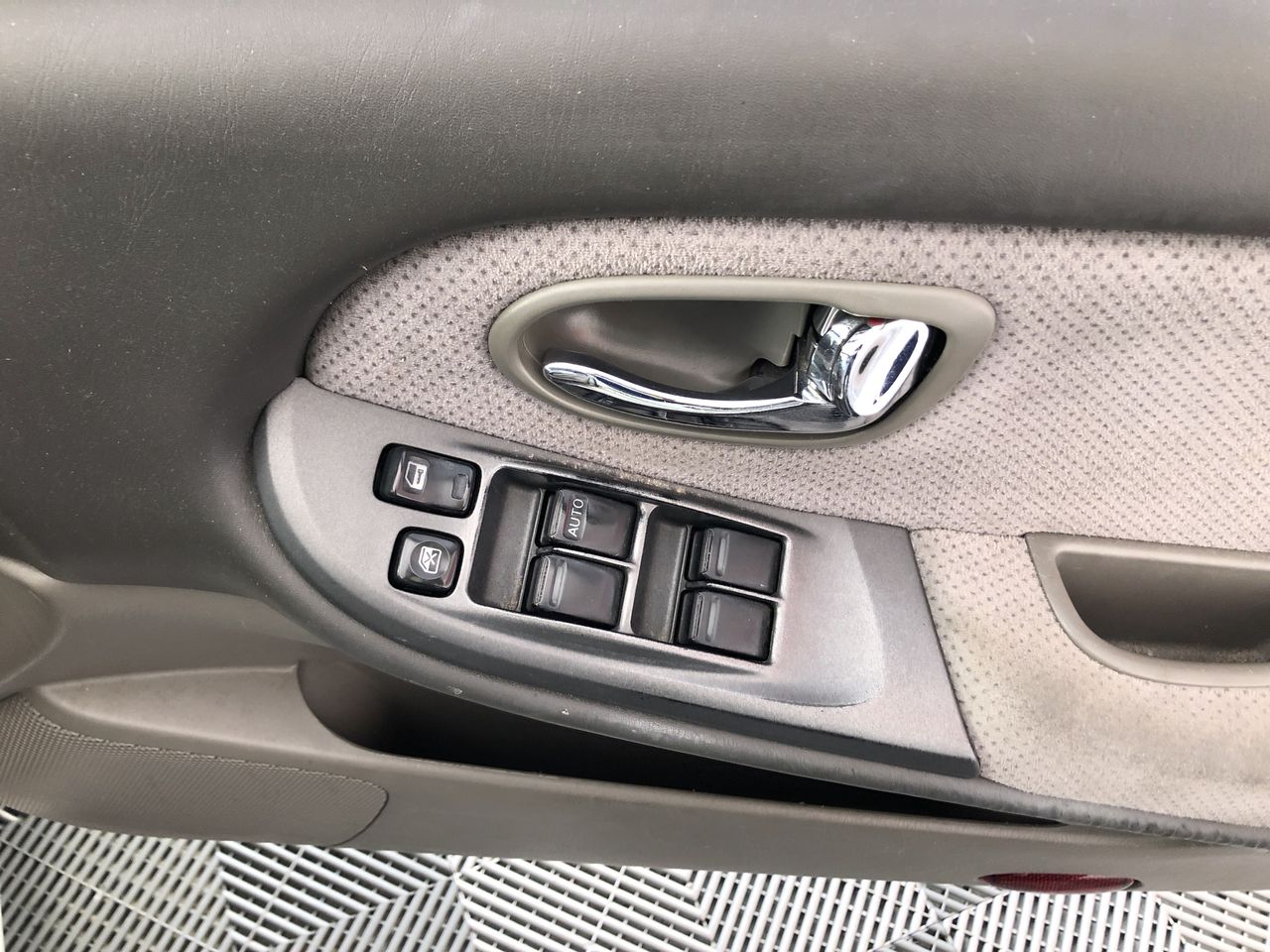 Alamos Malbec (6x 750mL), Mendoza, Argentina.