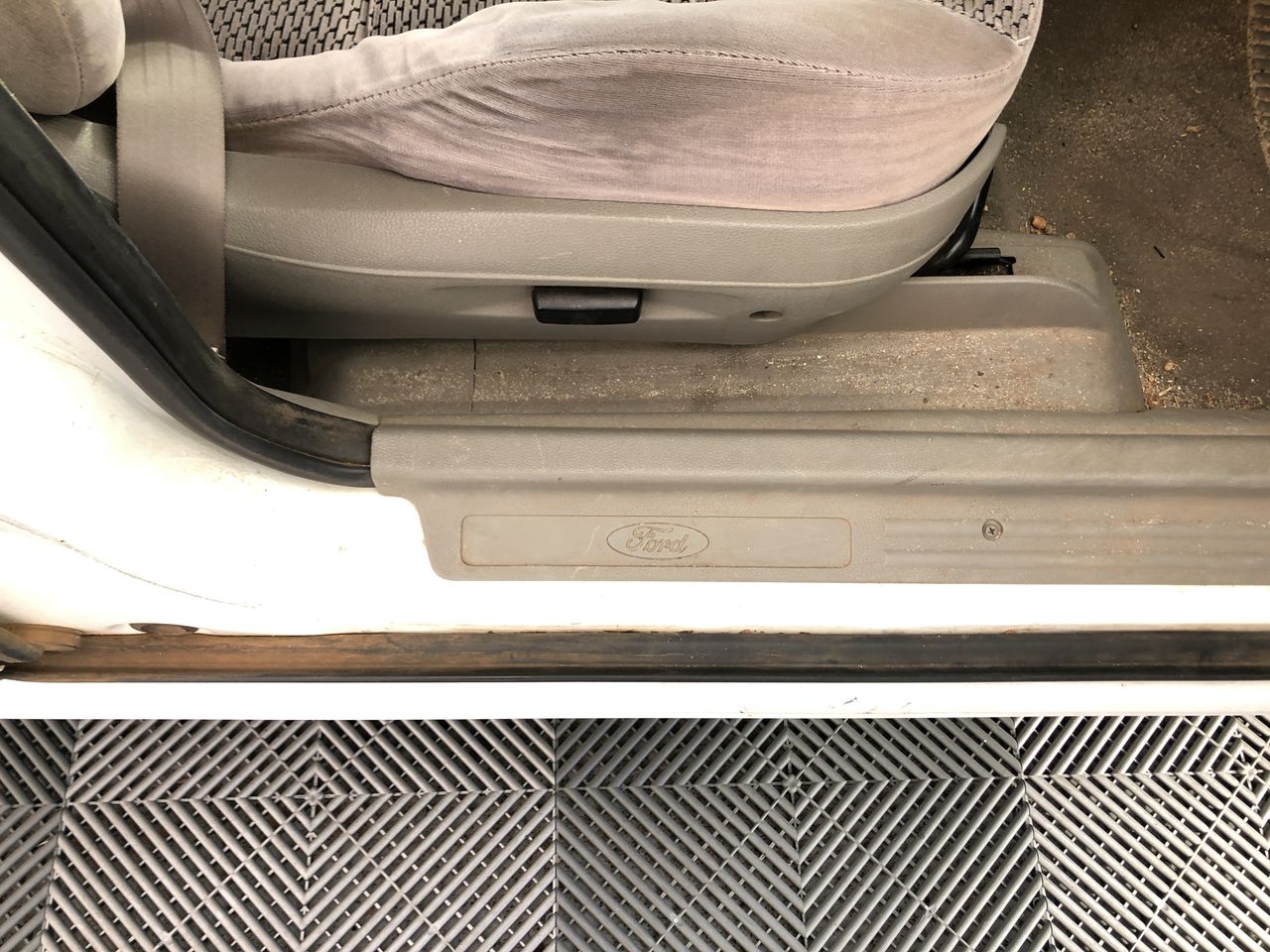 1 OZ 2011 Koala/Australia Coin Finished in 999 Fine Silver in Capsule