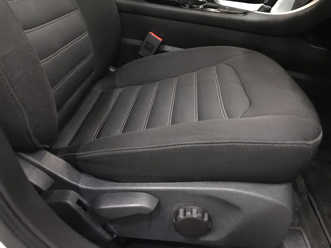 1990 Australia - 5 Dollar Coin - ANZAC Queen Elizabeth II-UNC