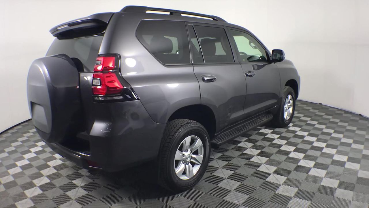 Vintage Enameled Easter Egg Diamante Jewelry Organizer Trinket Box Décor