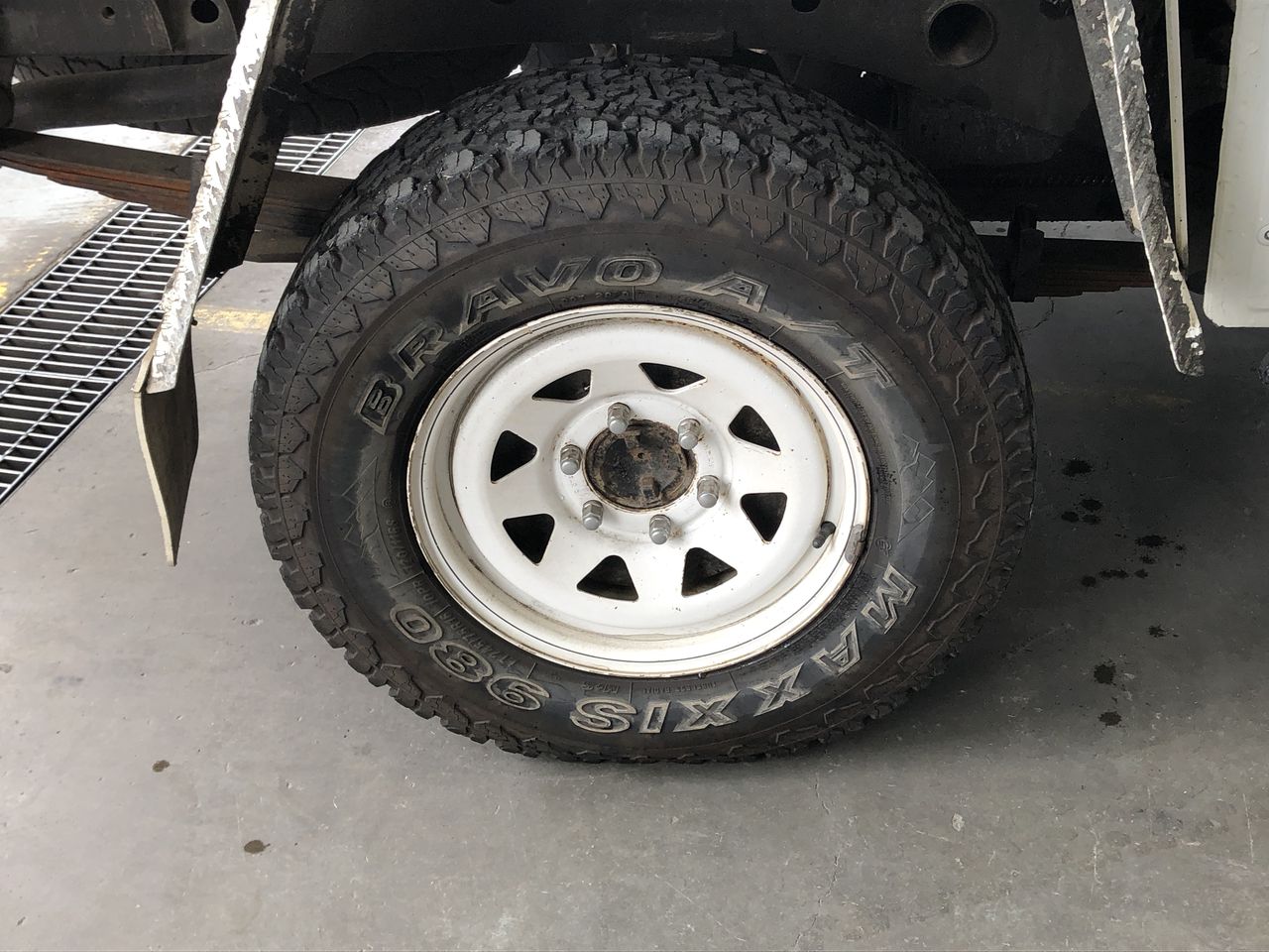 1966 AU Queen Elizabeth Silver round fifty cents x 2 Germania 1g silver x1