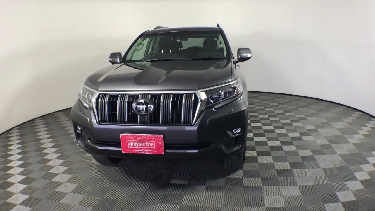 Bulk Pack of 5 Earrings in Gold