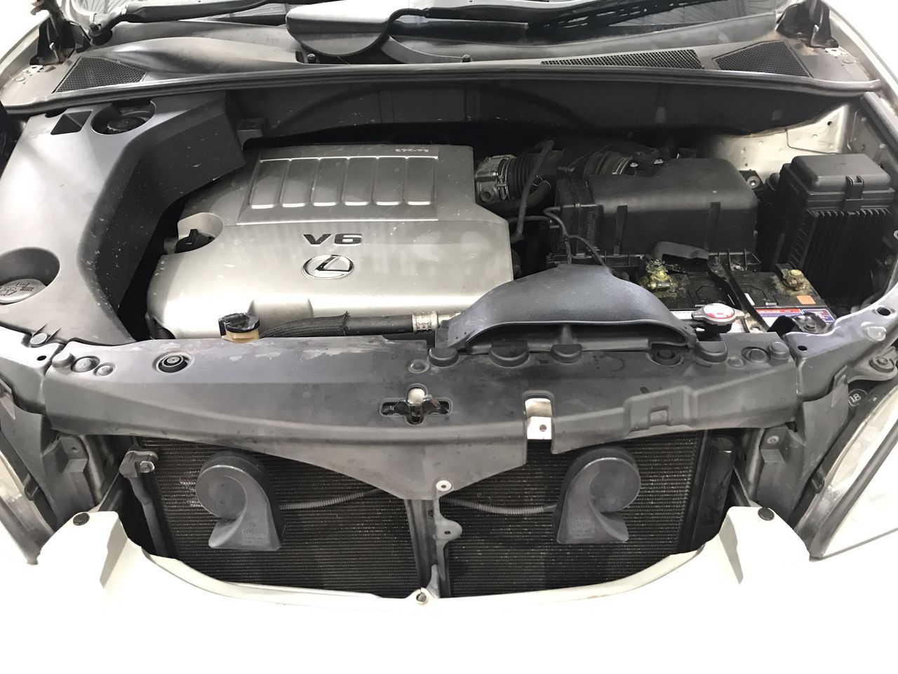 Mens Chunky 10mm Wide Figaro Necklace in Silver - 22 inches