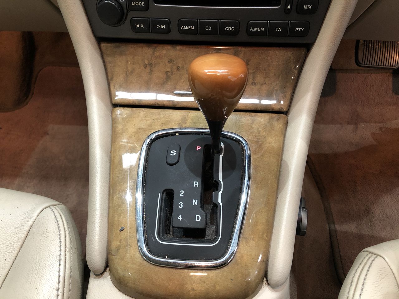 BIJ'OR - White Baroque Pearl Stud Drop Earrings RRP $69