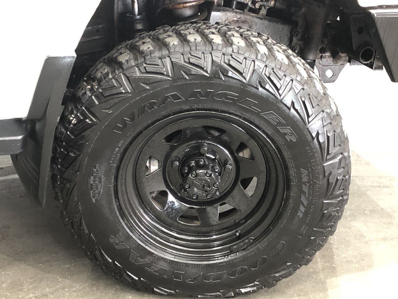 BIJ'OR - Purple Pearl Leaf Necklace in Gold RRP $59