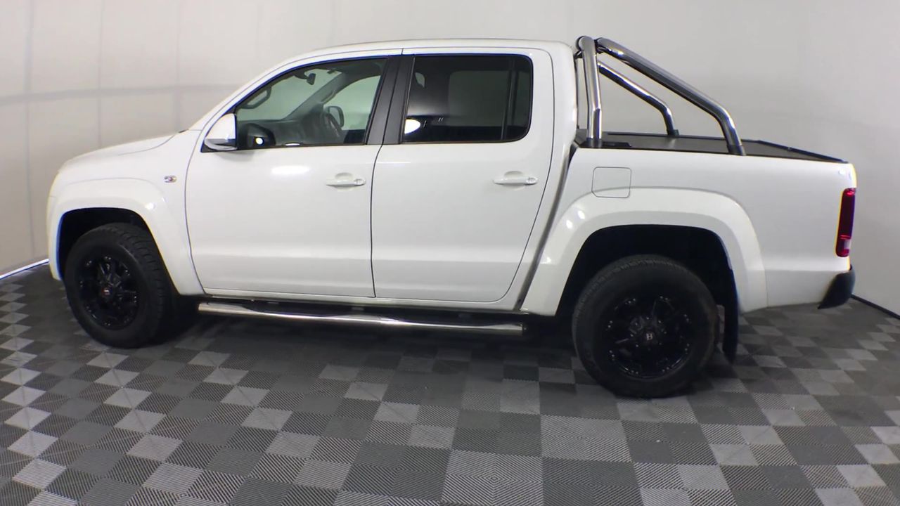 BIJ'OR - Classic Grey Pearl Drop Earring & Necklace Set RRP $99