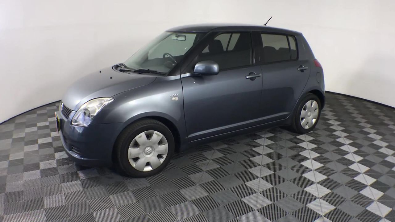 Solid 925 Sterling Silver Pendant Featuring a Crystal by Swarovski