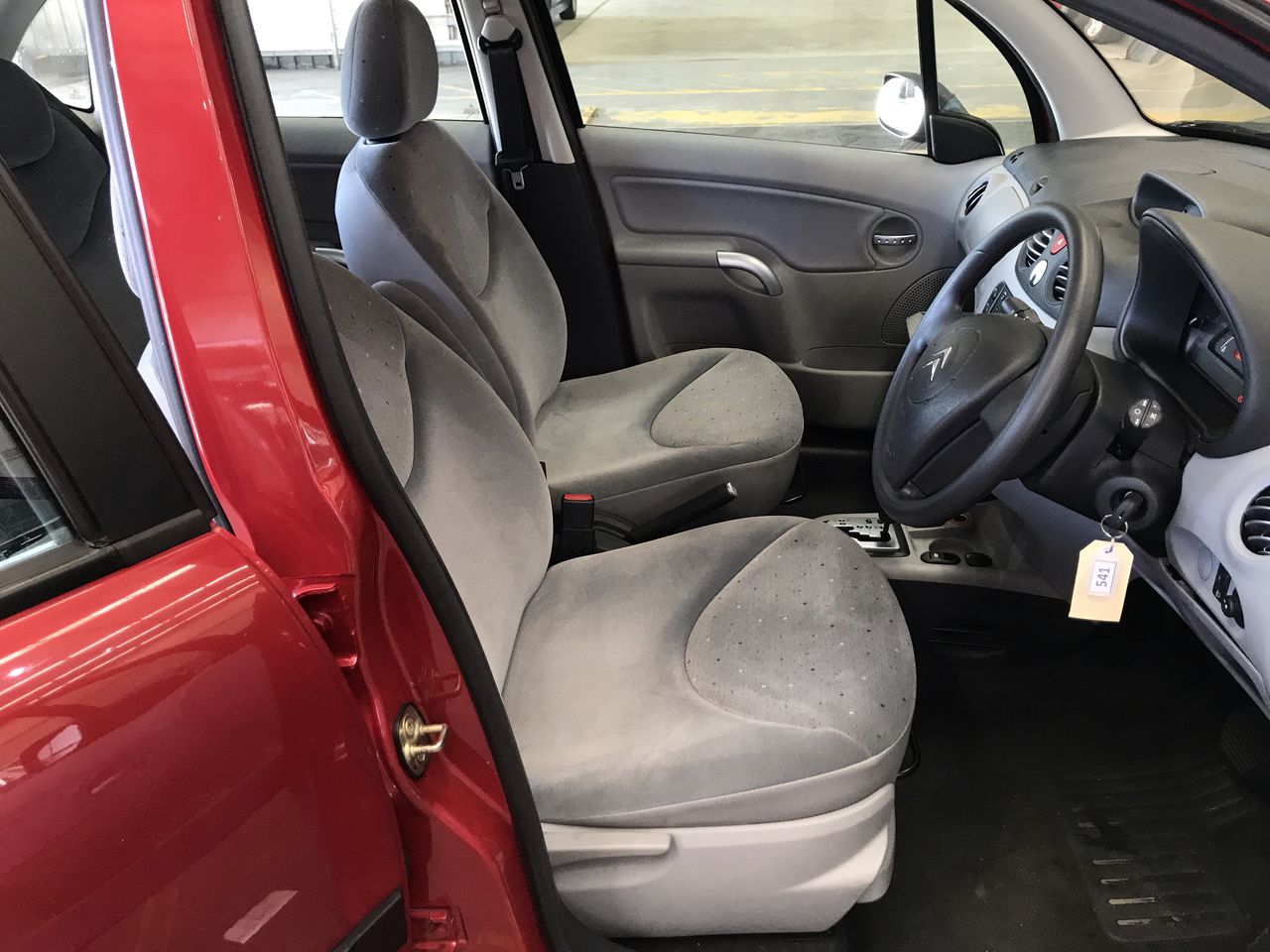 4 Carat round 4 white diamond each CVD Uncertified