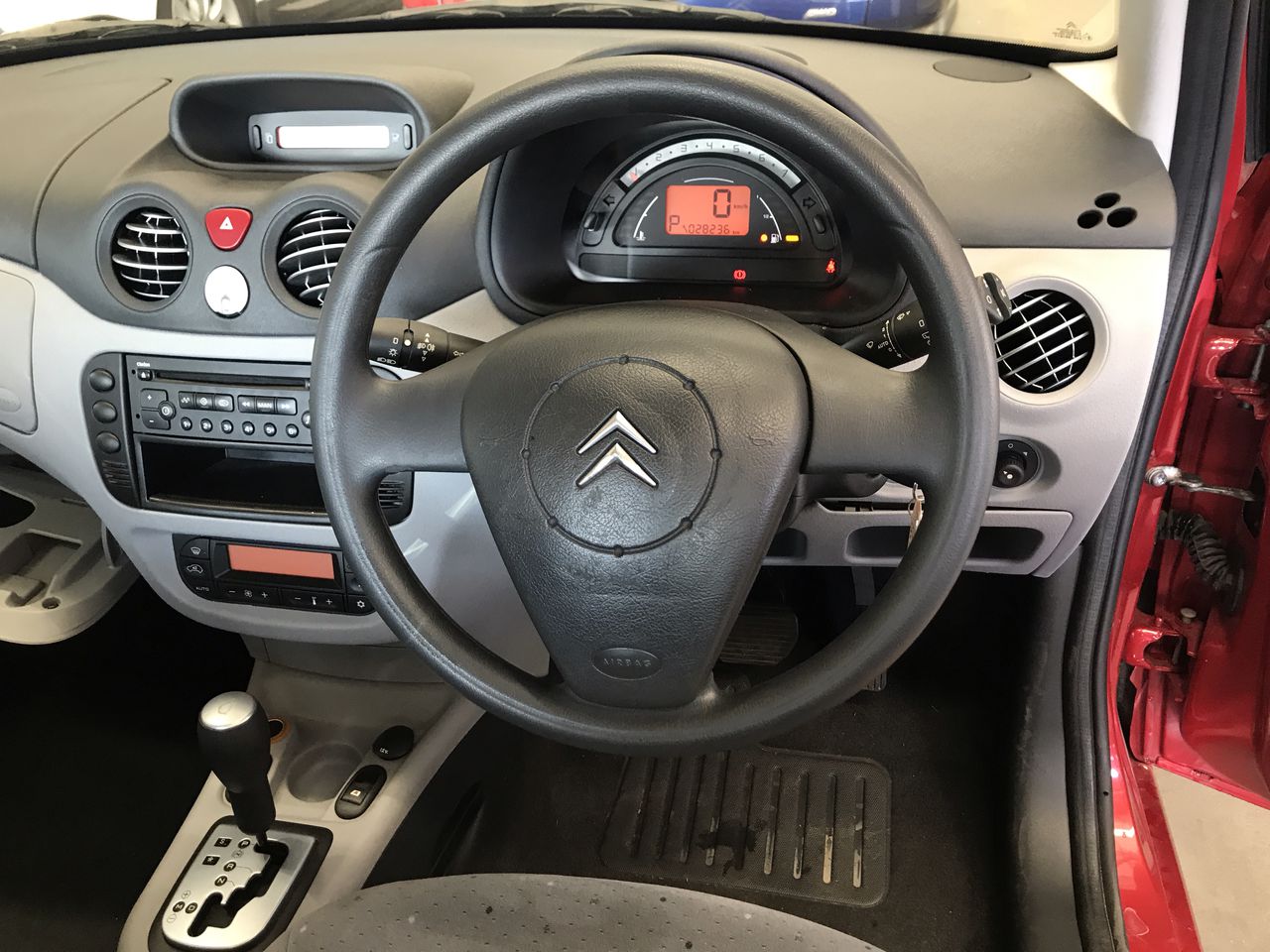 Bulk items, gold diamonds, silver coins