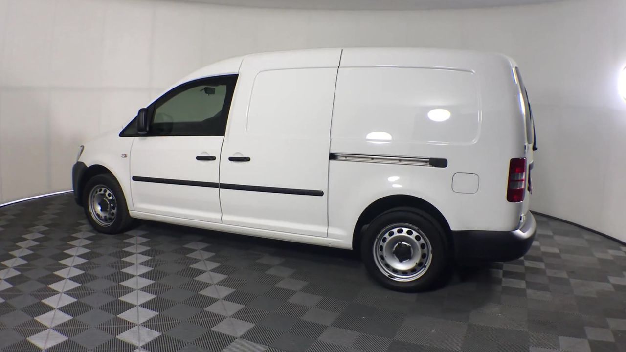 9K Yellow Gold F/W OVAL BAROQUE PEARL DROP EARRINGS