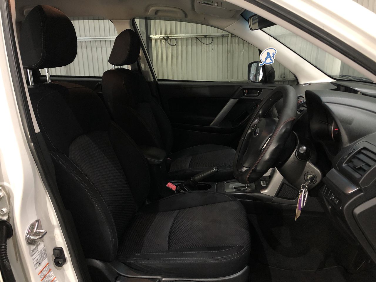 9K WHITE GOLD 0.10ct HI I1 DIAMOND BraceletET 18.5cm