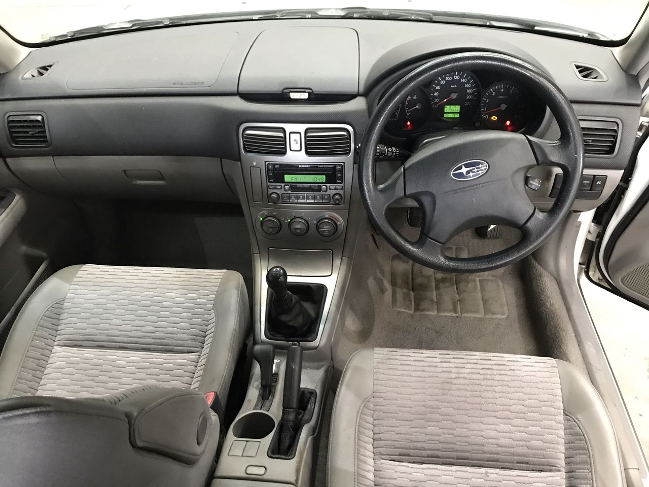 9K Yellow Gold MALACHITE PETAL RING