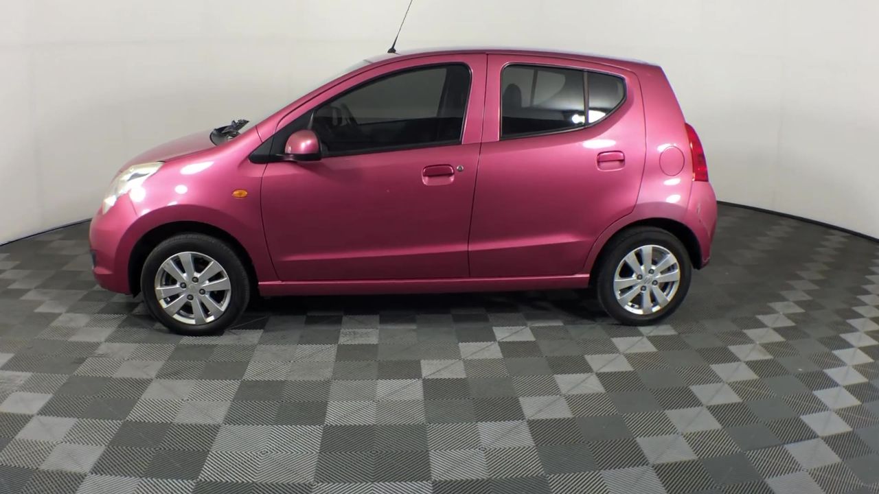 2023 $2 Matilda Light Green Coloured two dollar FIFA Soccer Coin Queen New