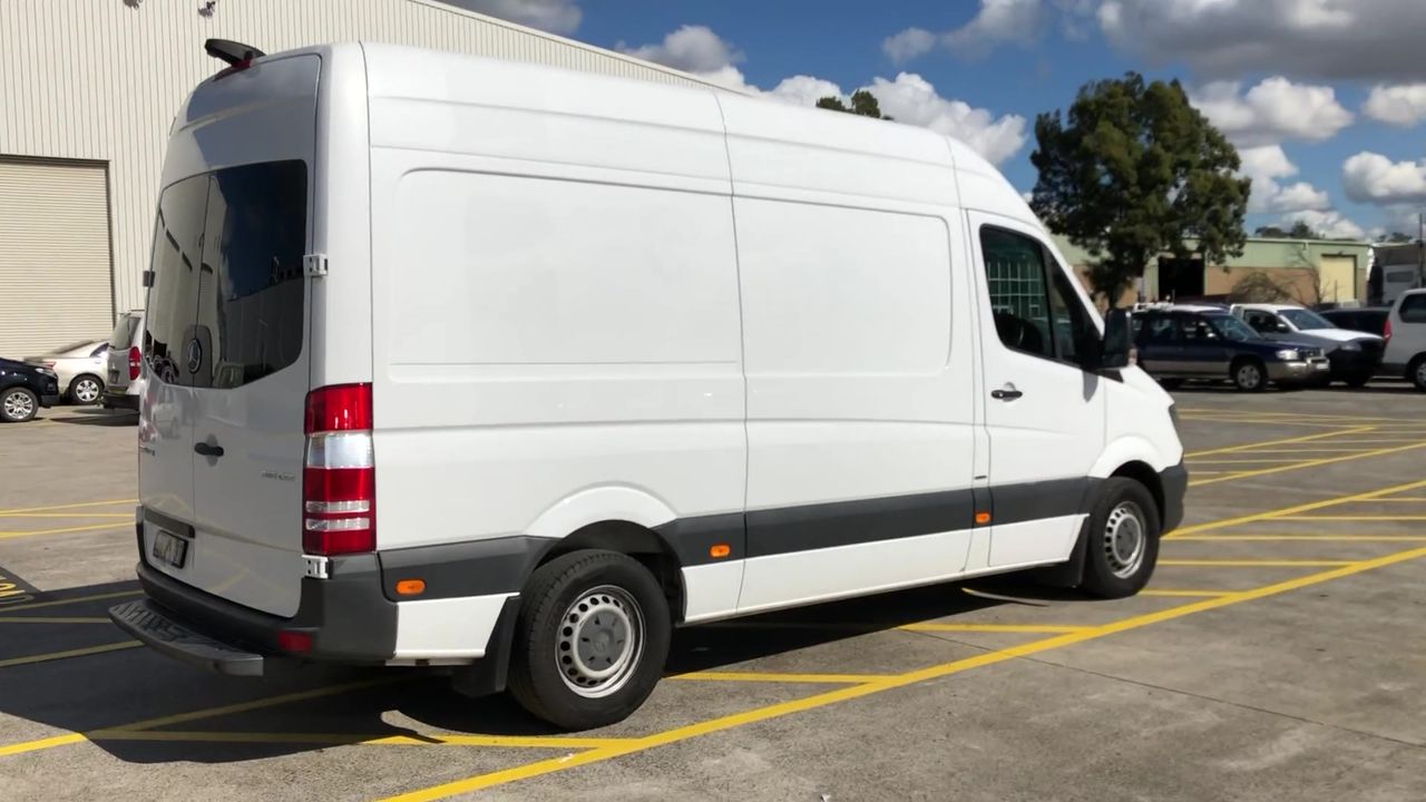 2010 BATHURST WINNER ANTIQUE GOLD MEDALLION BOX LOWNDES HOLDEN VE COMMODORE