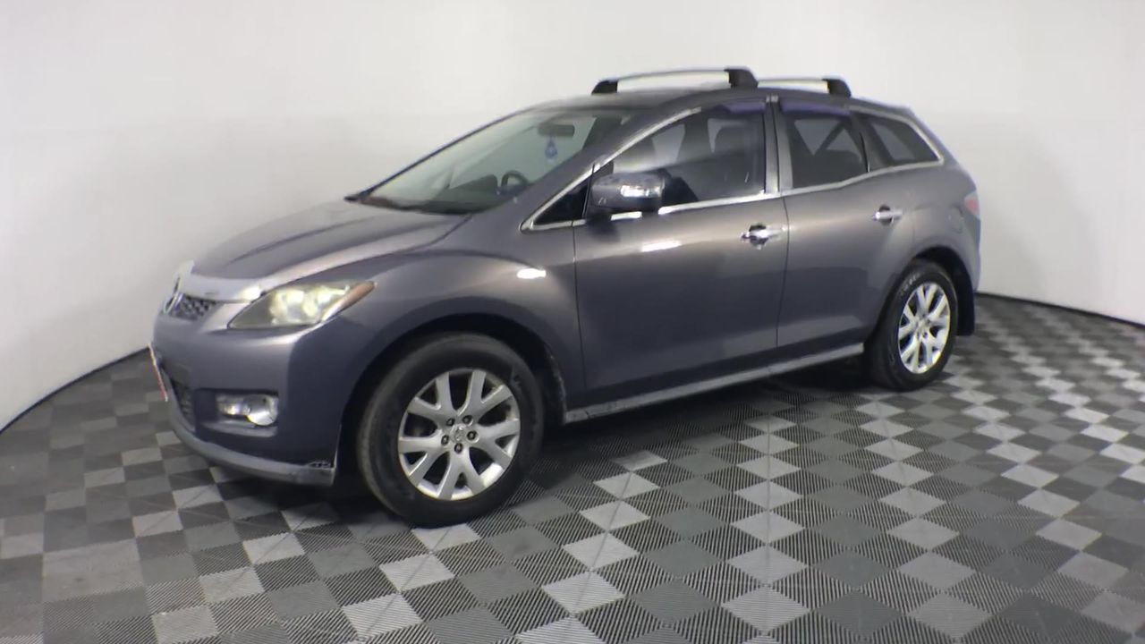 0.20 TCW yellow round various diamonds