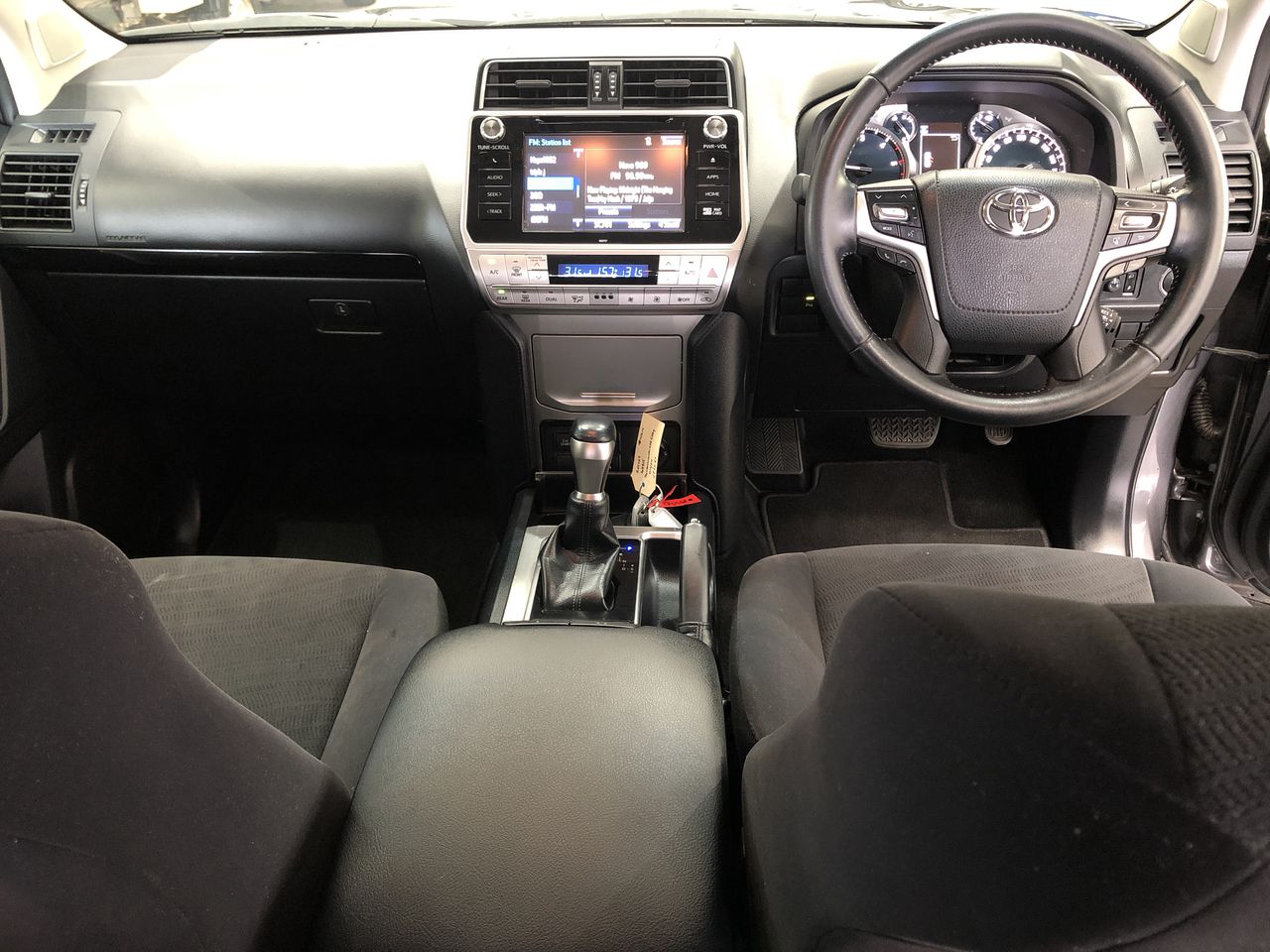 Aboriginal Flag, 1/10th Oz (Approx.) 999 Solid Silver Bullion Coin, C.O.A