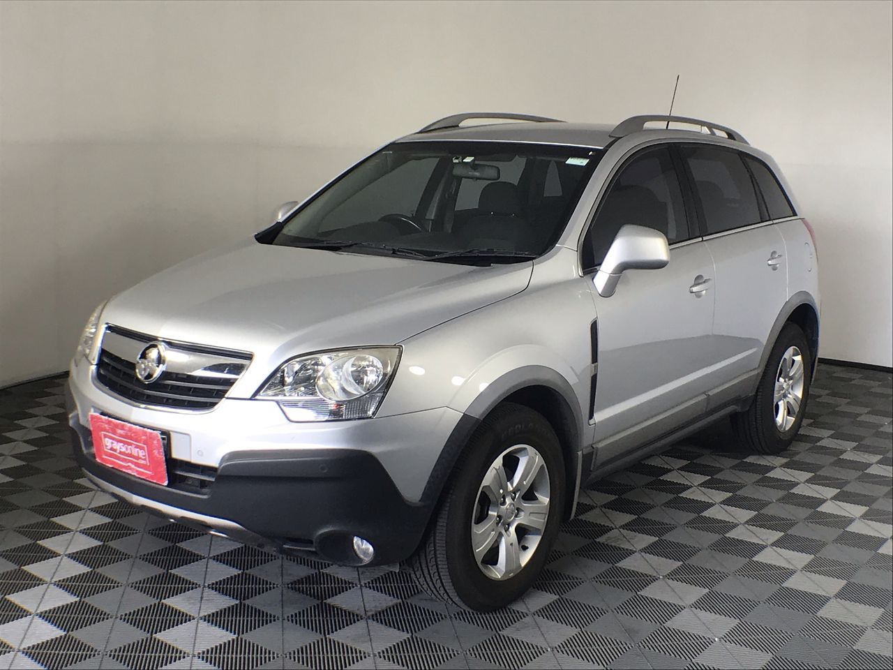 ORAL-B Braun Pro 5000 Electric Toothbrush Duo Pack Rechargeable.