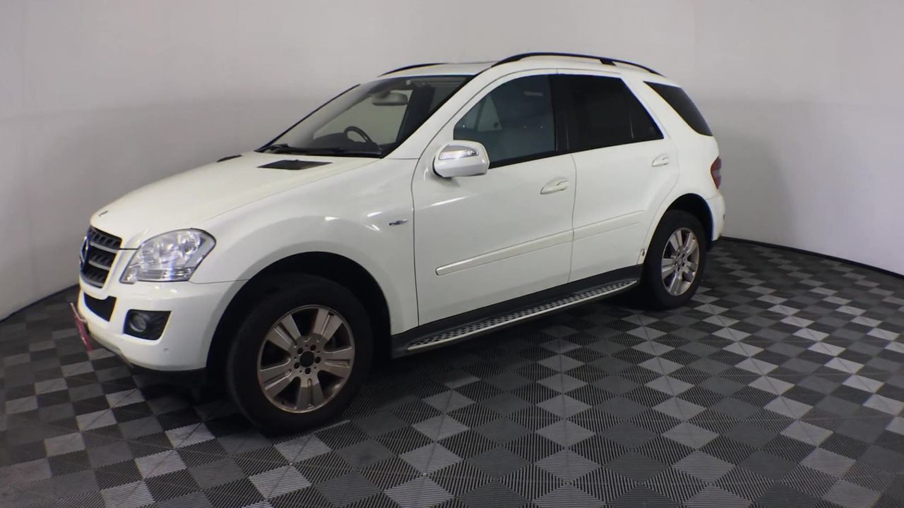 Ozito/Ryobi/Bosch & Model Blowers/Hedge Trimmers/Lawnmowers/Power Tools