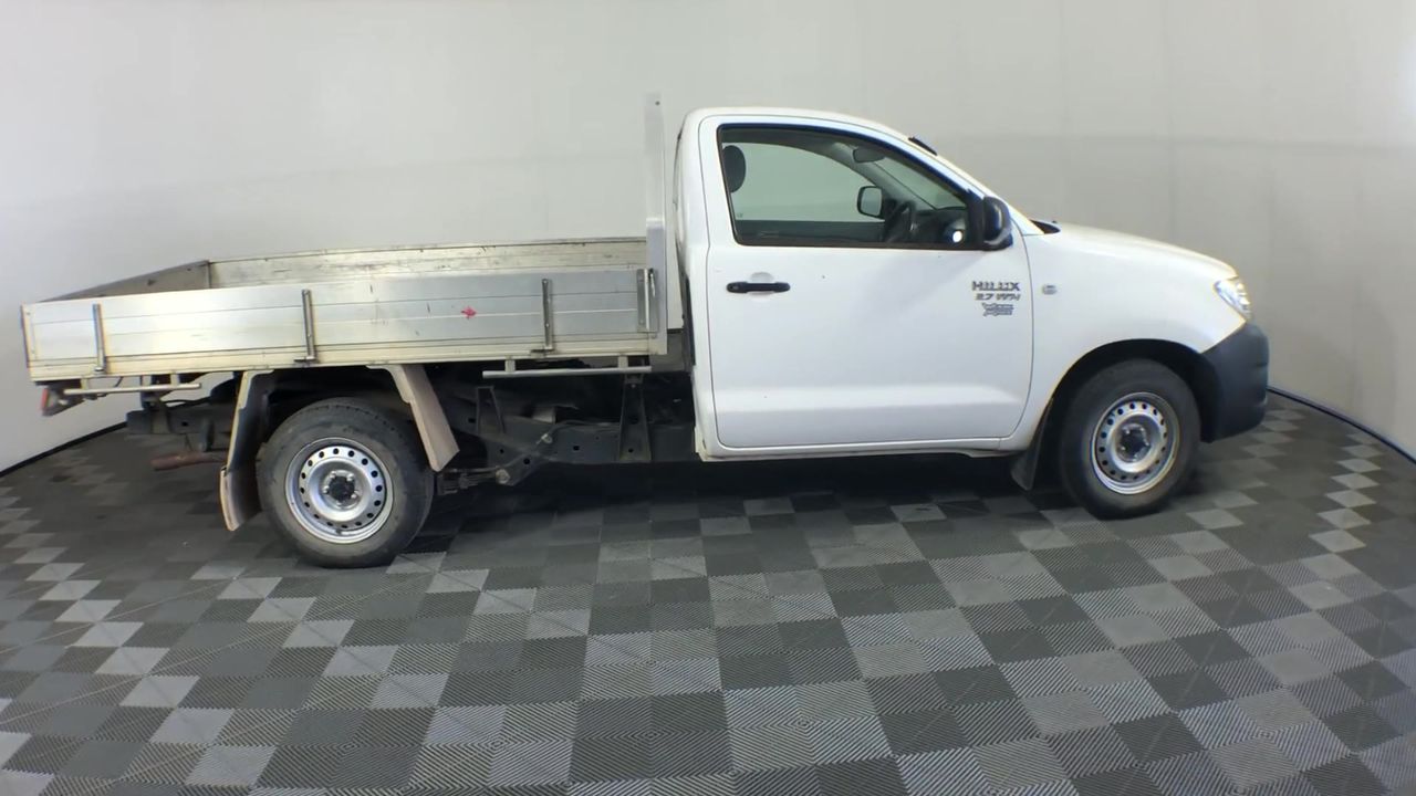 6mm Labradorite & Baroque Pearl Pendant Charm Bracelet