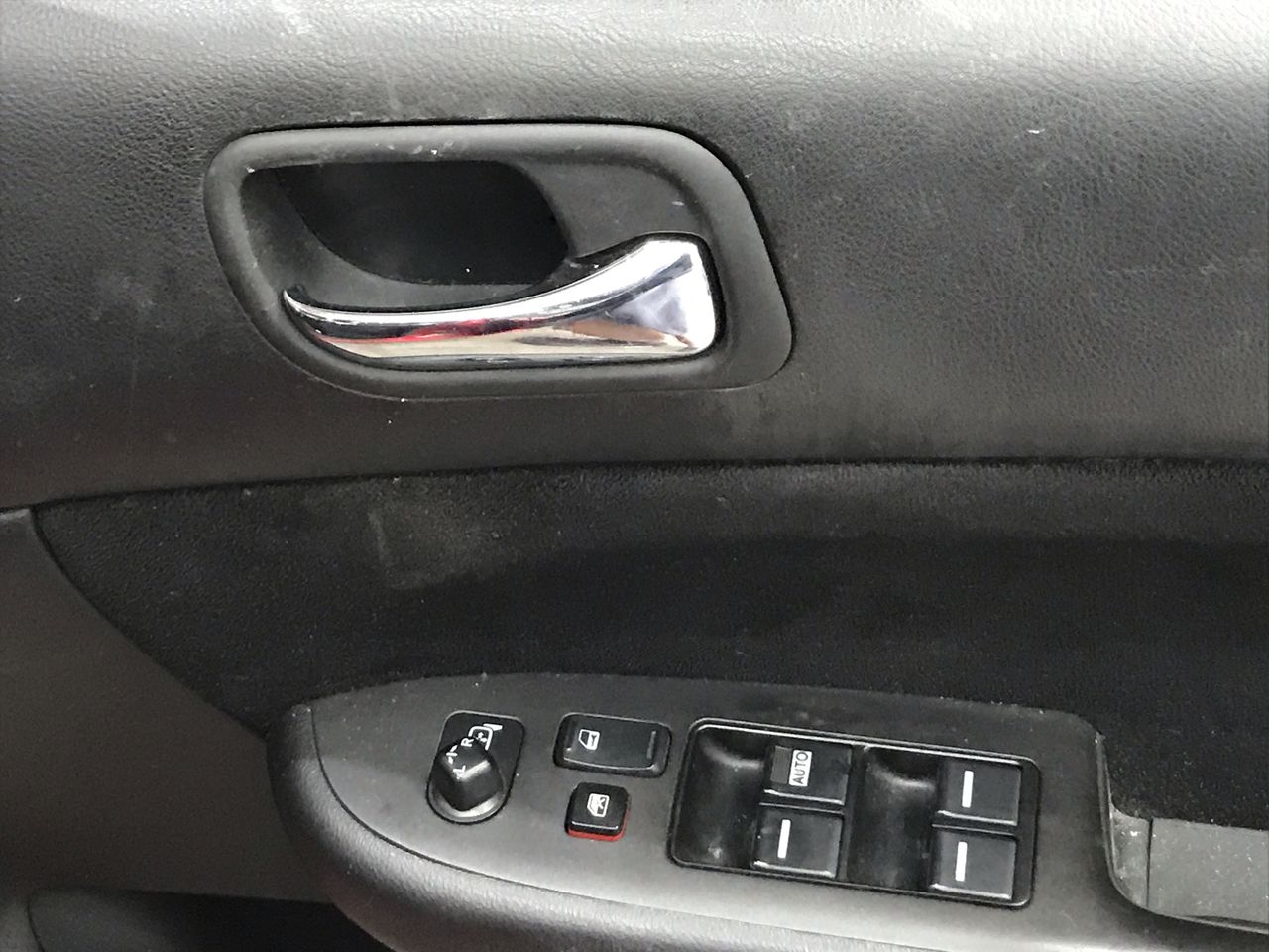 JBL Quantum 100M2, Be at The Center of The Game with JBL QuantumSOUND Signa