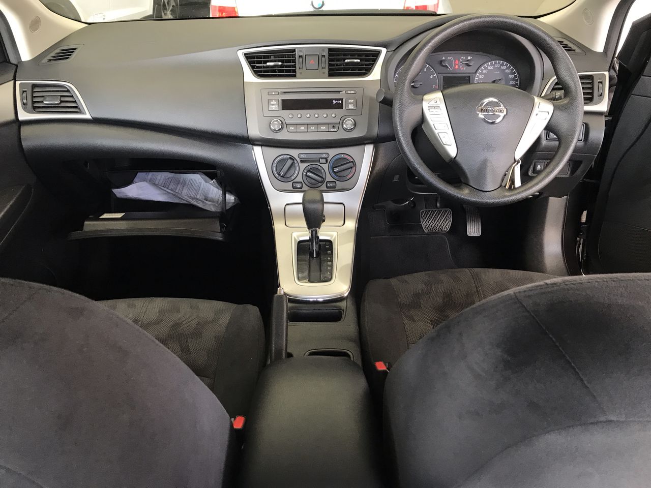 2025 Full Enclosed Electric Ride On Sweeper – Model: 1900K (Unused)