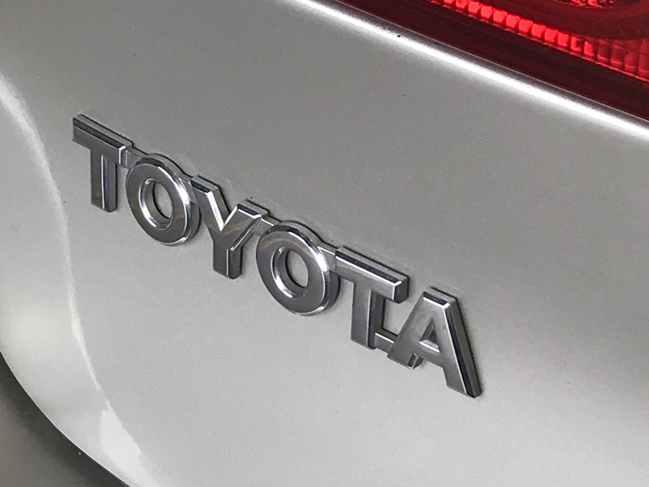 SILVEROO, Kangaroo Global Trade Coin 1/10th Oz 999 Pure Solid Silver C.O.A.