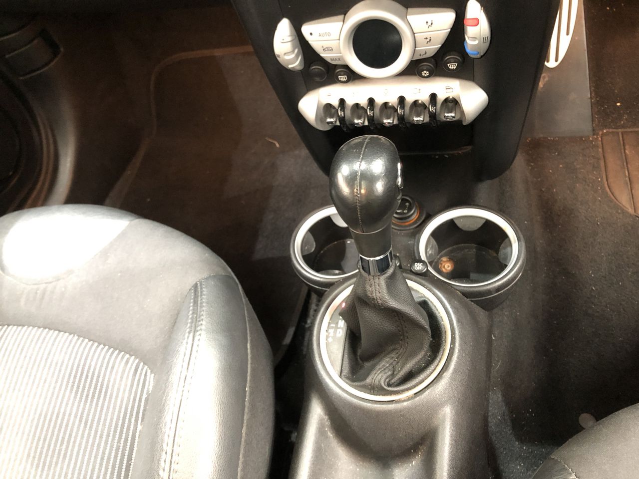 Huxfords single door fridge