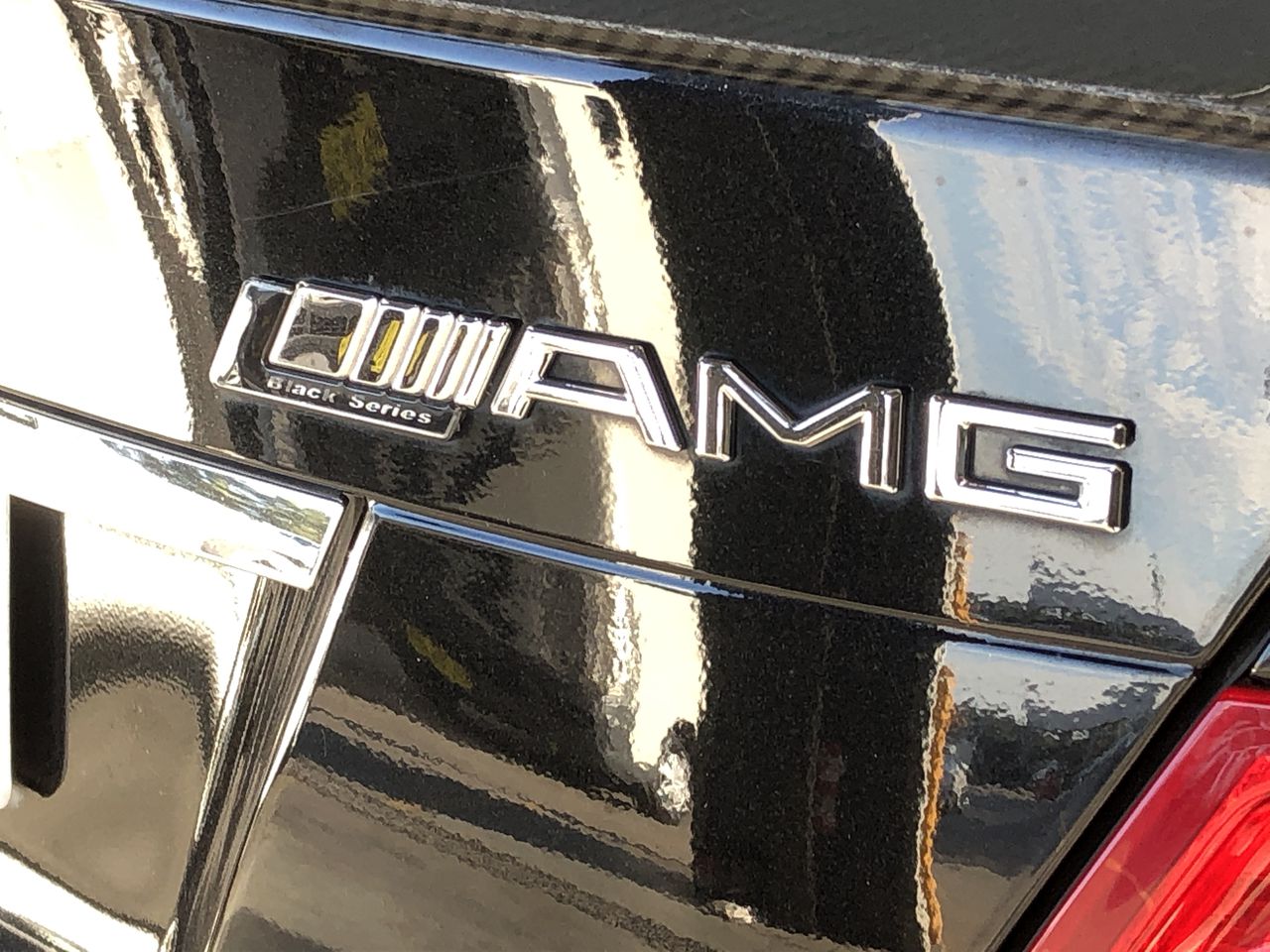 Elephant in the Room Buttery Chardonnay (6x 750mL).