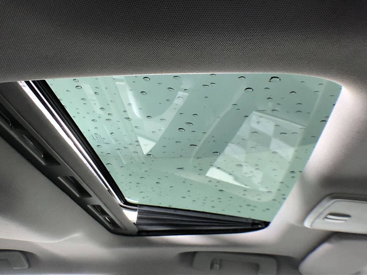 Stunning Aroma Perfume / Harmony Chime Necklace - Pink