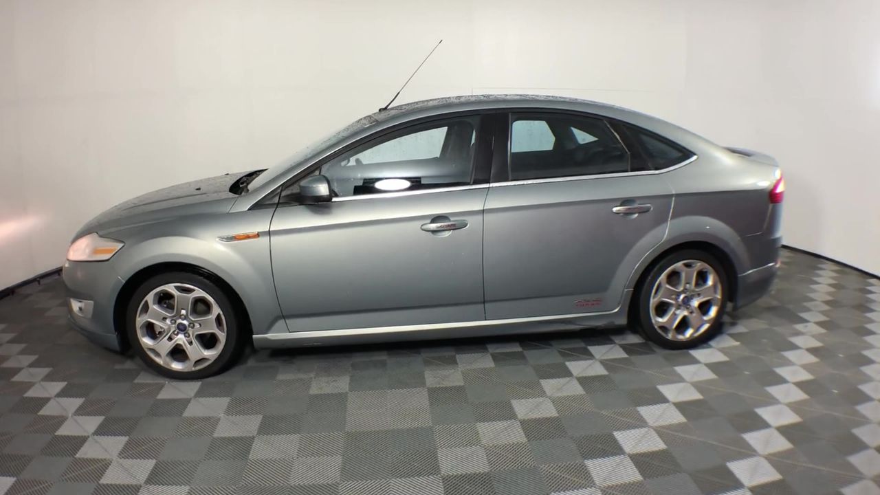 Designer Violet Love Heart Necklace & Earring Set in Silver