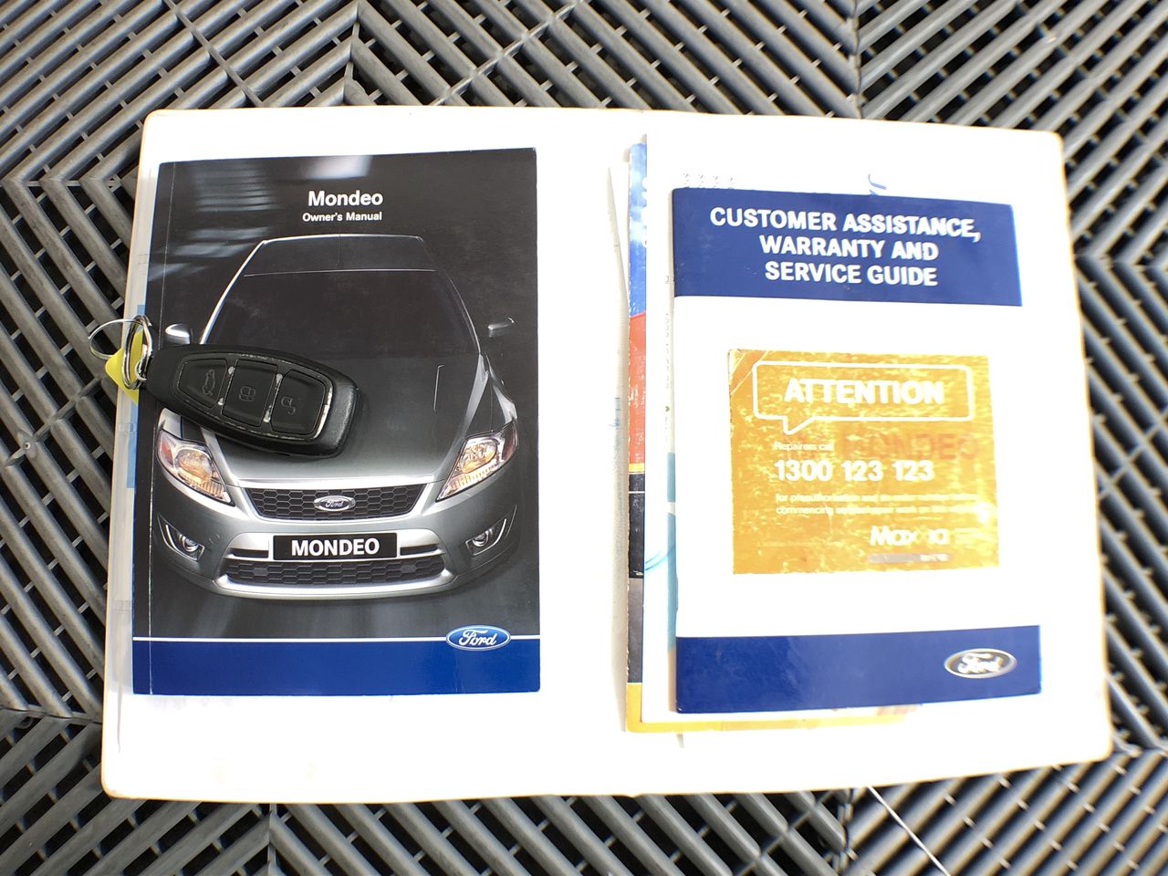 Classic Rhodium Plated Filigree Heart Locket