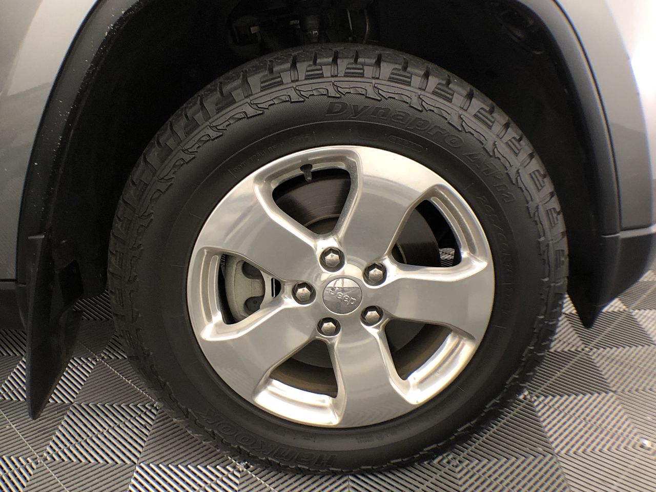 Drop Earrings Featuring 2 Crystals by Swarovski®