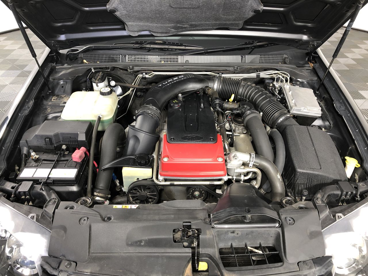 Evans & Tate Hullabaloo Shiraz 2017 (6x 750mL) Margaret River