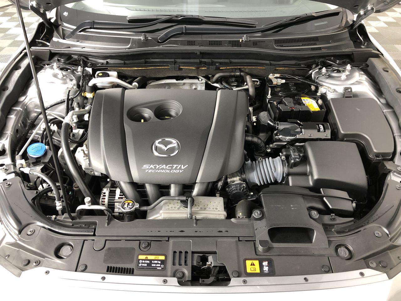 4 Carat round 4 white diamond each CVD Uncertified