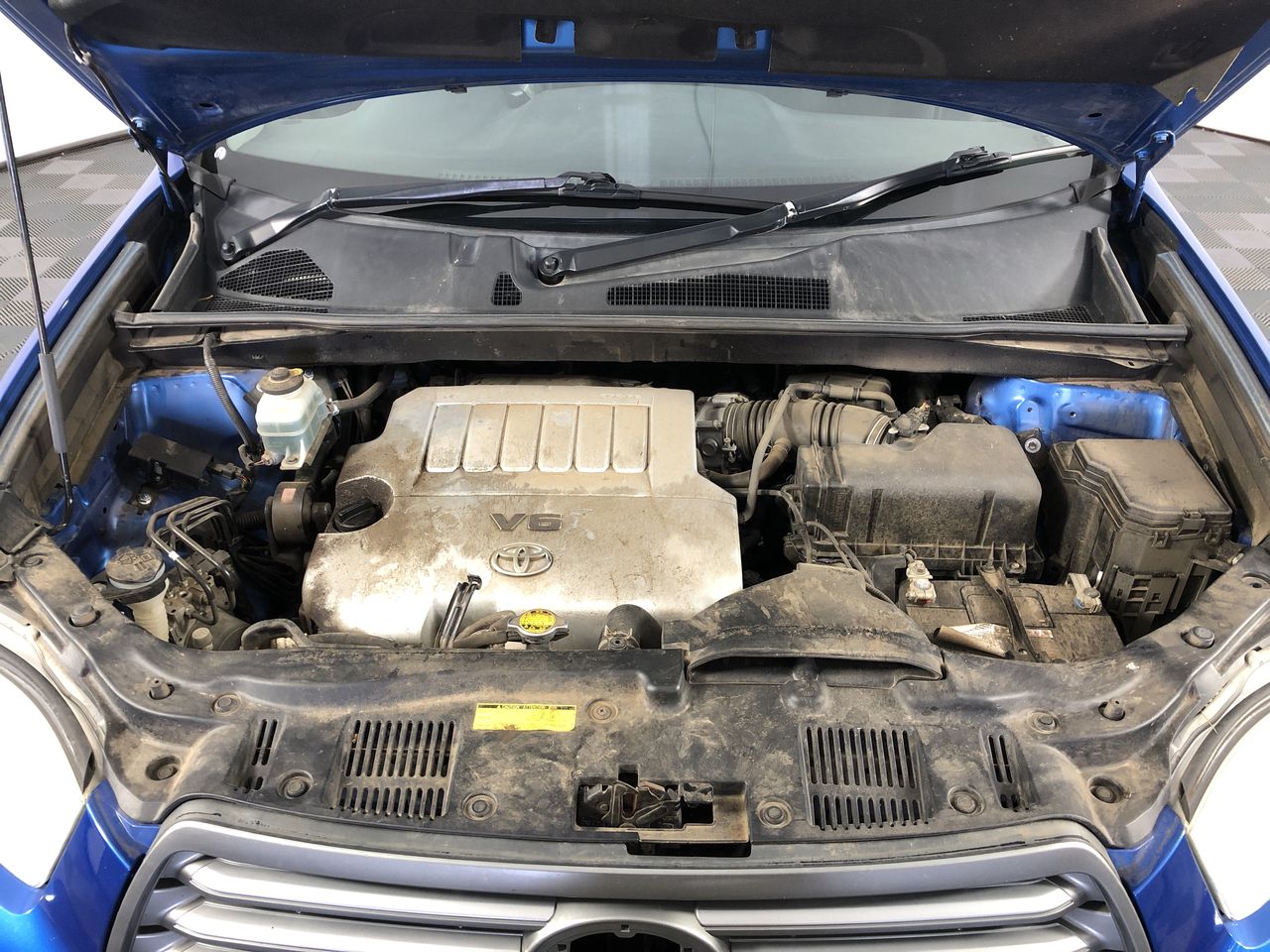 BIJ'OR-7mm Wide 925 Sterling Silver Plated, Plain Bangle - USA,RRP $45