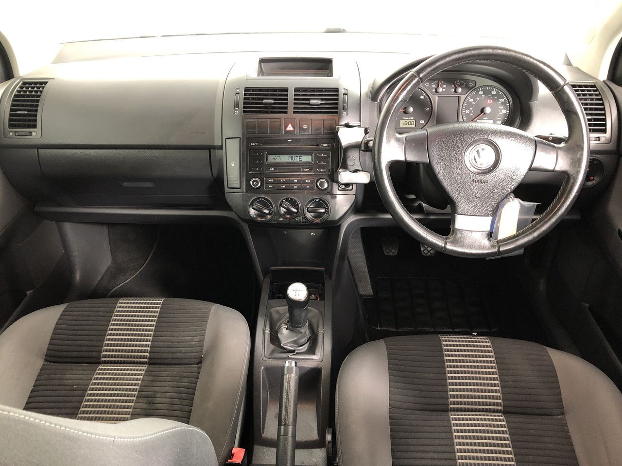 Waterproof  Watch Barrel Shaped Transparent Quartz Watch Popular