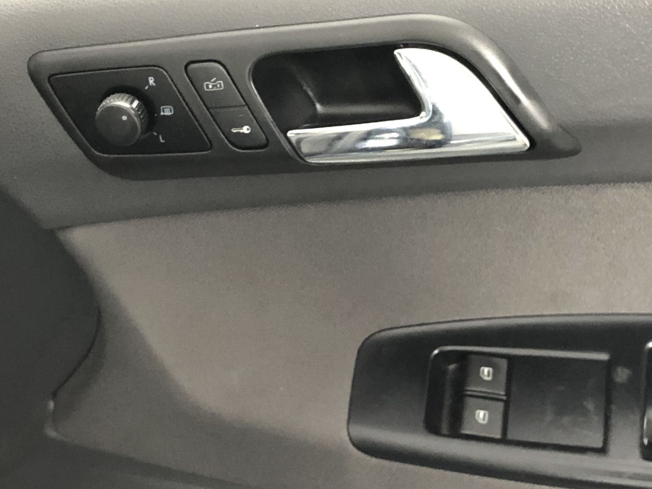 500G Mixed Rough Raw Crystal Gemstone Chunks Natural Raw Minerals Bulk