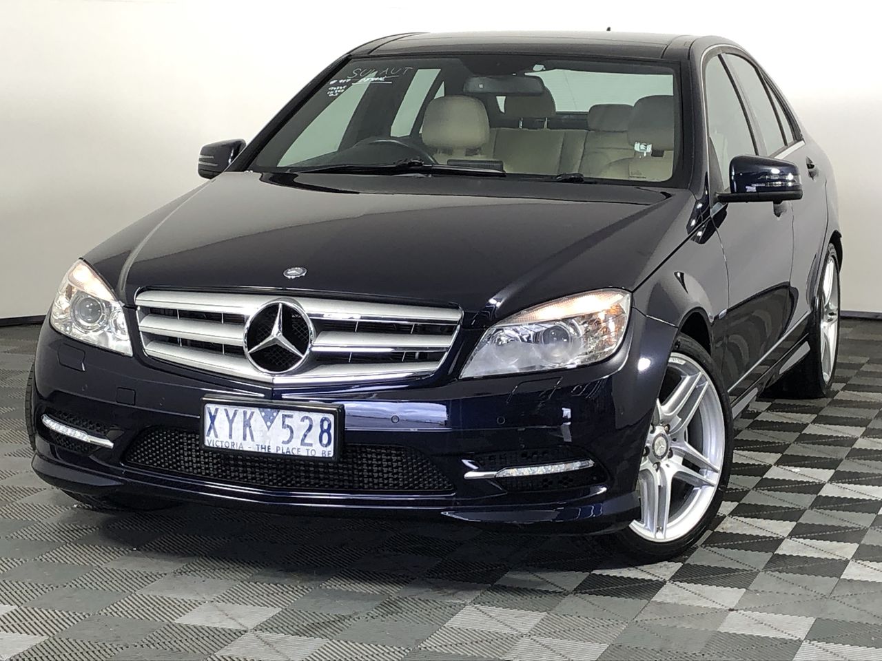 30 x Laboratory Shelving White 30mm Particle Board