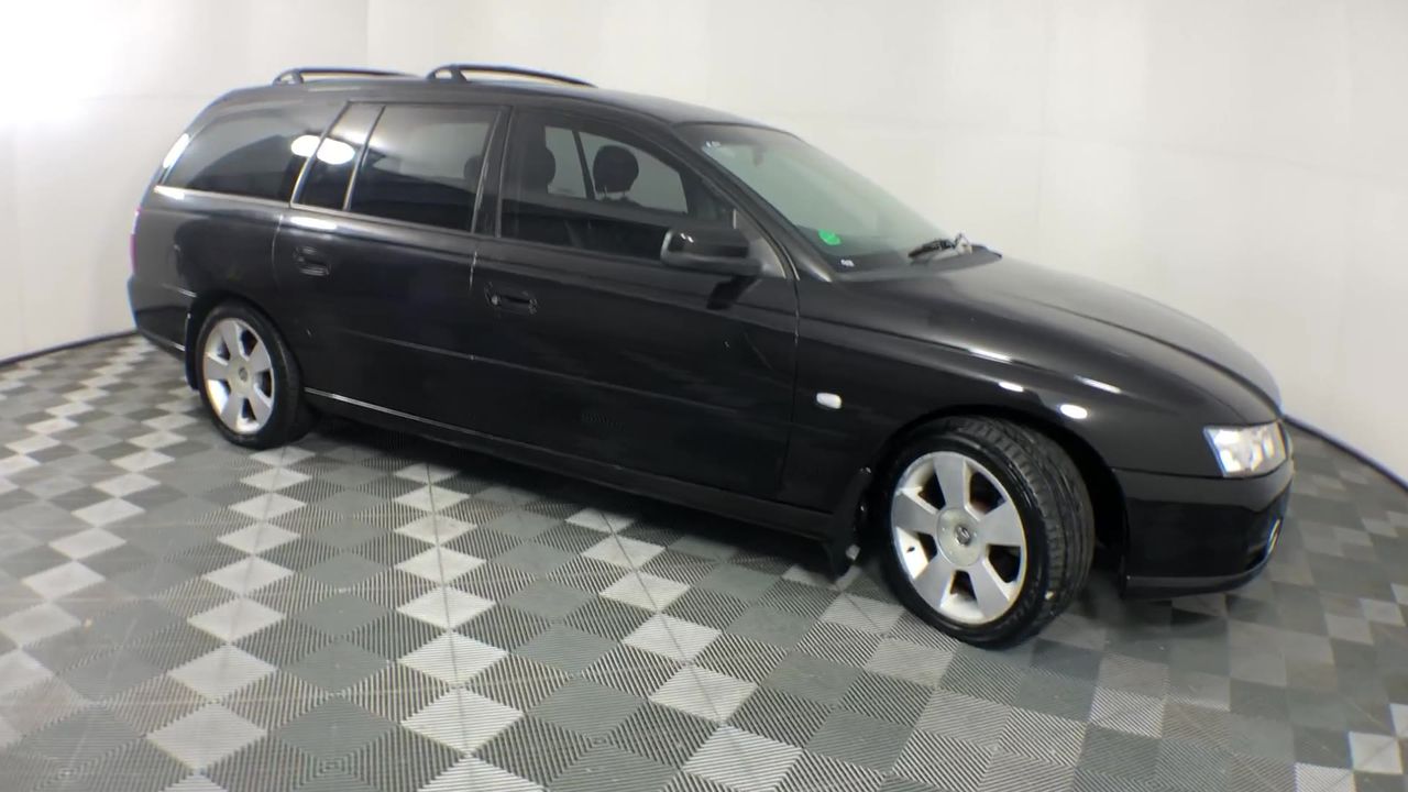 <p>Pallet of 4" Lay Flat Hosing</p>