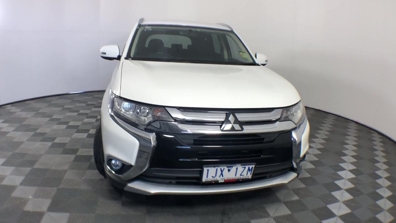 Solid 925 Sterling Silver Heart Pendant Stunning Crystals by Swarovski®